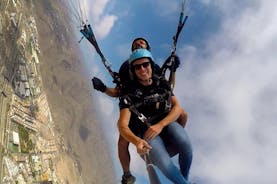 Voo em tandem acrobático de parapente em Tenerife Sul