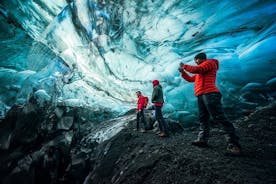 Tesouros de cristal de Vatnajökull: aventura na caverna de gelo