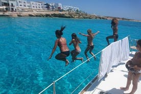 Privat resa på en katamaran från Naxos till den södra delen av ön