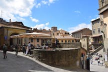 Cottages in Cortona, Italy