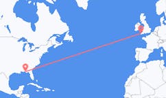 Flyreiser fra Panama by, USA til Newquay, England