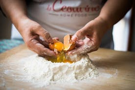 Yksityinen pastanvalmistuskurssi Cesarina's Homessa maistelemalla Triestessä