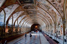 Private 2.5 hour city tour of Munich with driver/guide