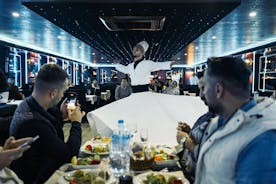 Crucero con cena por el Bósforo de Estambul: experiencia de espectáculo nocturno turco