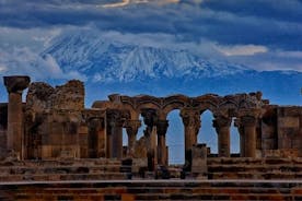 Excursão em grupo: Echmiadzin (Catedral Mãe e Igrejas, Tesouro), Templo de Zvartnots