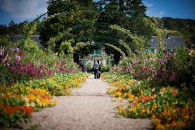 Guided tour Monet's house and gardens/small group
