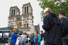 Paris Notre Dame Cathedral udendørs vandretur med kryptindgang