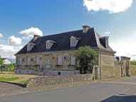 Luxuswagen zur Miete in Parçay-Meslay, in Frankreich