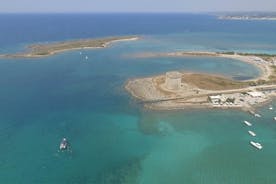 Porto Cesareo의 해양 보호 구역에서 개인 보트 투어