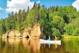 En-dags kajak tur i Gauja River Valley