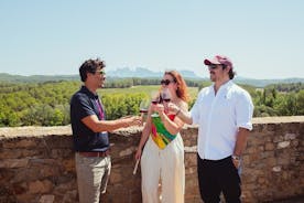 Tour Montserrat com degustação de vinhos gourmet e almoço