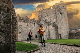 Cork City, Cahir Castle och Rock of Cashel Tour med spansktalande guide