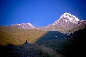 Passeios e cafés e outras atividades em Kazbegi - Stepantsminda