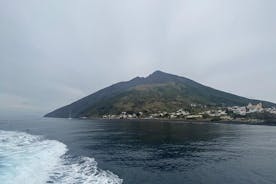 LIPARI PANAREAとSTROMBOLI BY NIGHTエクスカーション