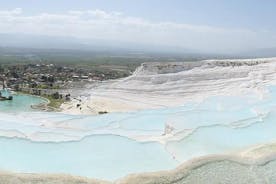 Ganztägige Tour zu den Terrassen von Pamukkale und den Ruinen von Hierapolis ab Kusadasi oder Selcuk