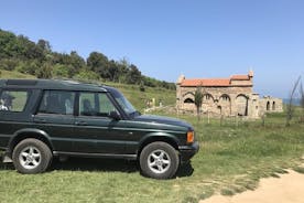 Albania: Jeeppikierros Cape Rodon Baylle lounaalla ja viininmaistelulla koko päivän Tiranasta