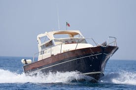 Passeio de barco privado de dia inteiro em Capri saindo de Positano