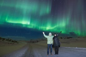 Excursão para grupos pequenos pela aurora boreal com fotos