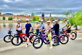 Grand City Tour na gorda eBike CAFE-RACER em Praga