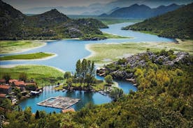 Podgorica historisk tur, safari og vingårdstur - Skadar-søen og floden Crnojevica