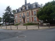 Station wagon rental in Pierrelaye, France