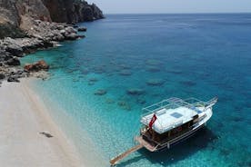 Antalya Suluada båttur med lunch och hämtning (Maldiverna i Turkiet)