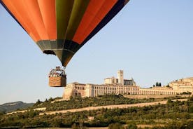 풍선 모험 이탈리아, 아시시, 페루자, 움 브리아에 뜨거운 열기구 타기