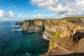 Bahnfahrt von Dublin nach Limerick, Cliffs of Moher, Burren und zur Galway Bay