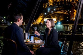 Cruise på Seinen med treretters middag på La Marina de Paris