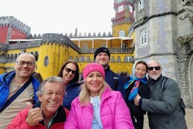 Visita em grupo a Sintra, Palácio da Pena, Cabo da Roca, Regaleira e Cascais