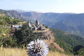 2 dias e 1 noite tour privado para Khor Virap, Areni, Noravank, Goris, Tatev.