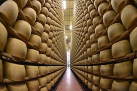 Tour di degustazione del formaggio Parmigiano Reggiano