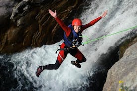 Canyoning extremo no rio Cetina de Split ou Zadvarje