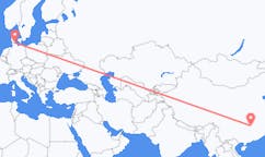 中国、 長沙から、中国、セナボルグへ行きのフライト