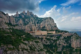 Montserrat Half Day with Cable Car and Easy Hike from Barcelona 