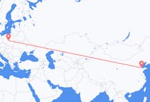 Flug frá Dongying, Kína til Łódź, Póllandi