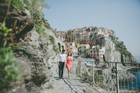 Einkaleyfismyndataka með staðbundnum ljósmyndara í Cinque Terre