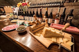 Degustação de vinhos e vinhos Barolo na adega da Região Piemonte