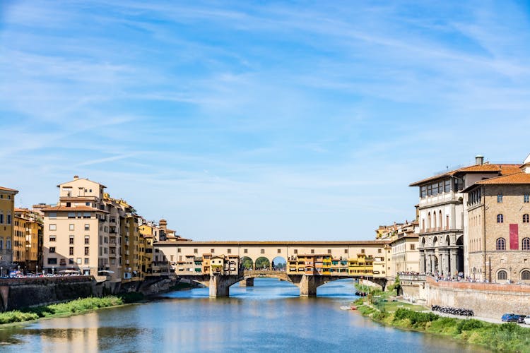 Photo of Ponte Vecchio, old bridge over Arno River, Florence, Tuscany, Italy.