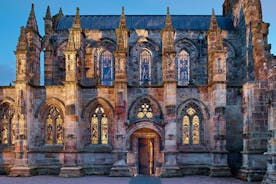 Historic Edinburgh and Rosslyn Chapel Full-Day Private Tour in a Premium Minivan