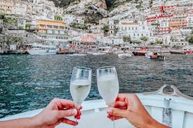Amalfin rannikon yksityinen veneretki Positanosta, Praianosta tai Amalfista