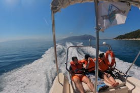 Aventure en bateau semi-rigide Grotte de Haxhi Ali et plages de Karaburun