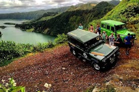 Hors des sentiers battus Demi-journée Sete Cidades Jeep Tour