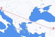 Lennot Diyarbakirista, Turkki Triesteen, Italia