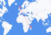 Lennot Antananarivosta, Madagaskar Durhamiin, Englanti