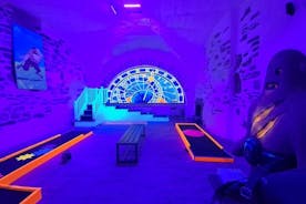 Prager Black Light Minigolf-Eintrittskarte