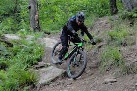 Passeio de bicicleta pela montanha em Kiev 1 dia (8 horas)