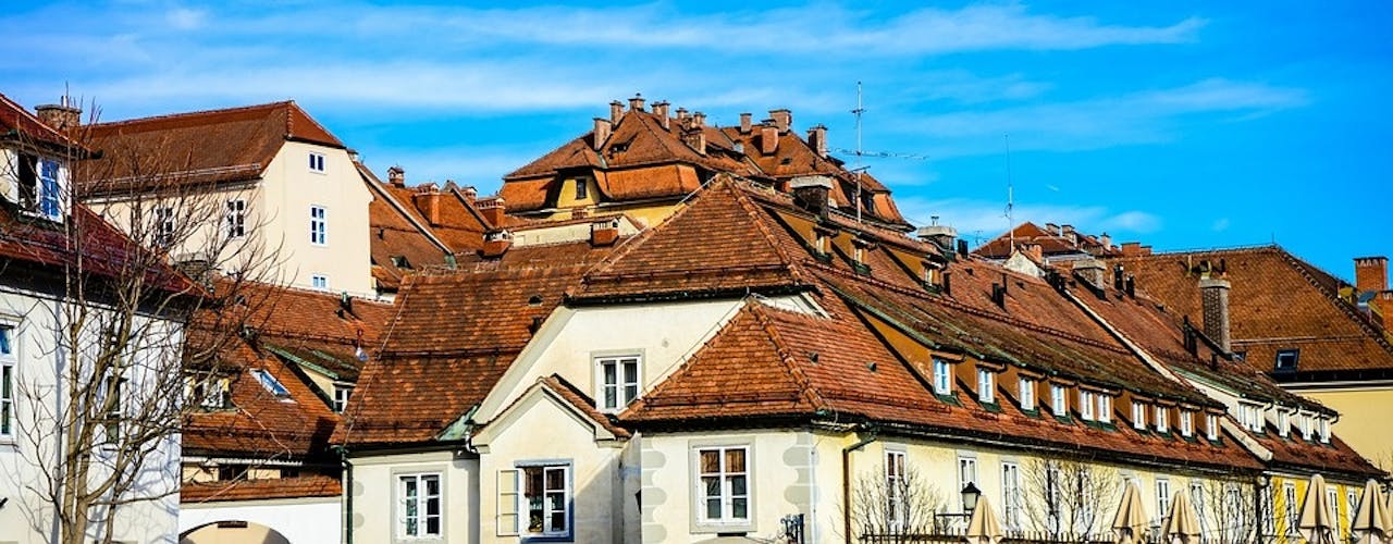 Photo of Maribor Slovenia, by Leonhard Niederwimmer-roofs