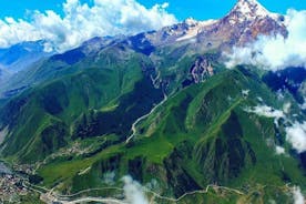 Gita di un giorno ai monti Kazbegi e Gudauri