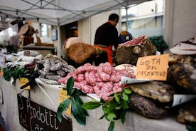 Mergulhe na vida da Toscana: visita ao mercado e aula de culinária com refeição